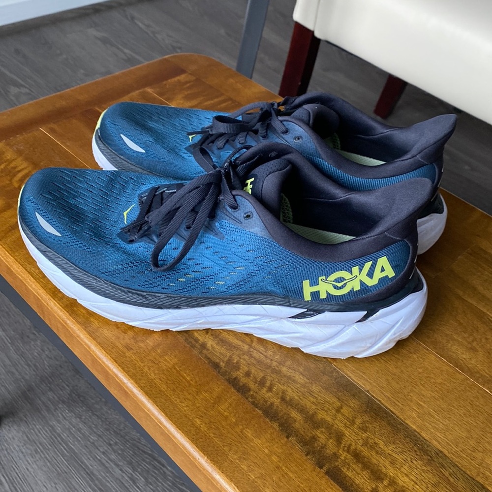 Hoka mens shoes
